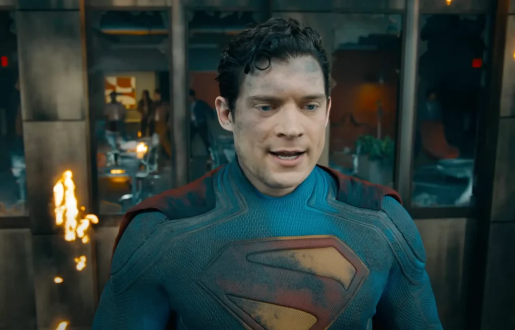 An image of Superman fighting Ultraman. 
Source: https://3dvf.com/wp-content/uploads/2025/06/trailer-superman-us-1024x655.webp