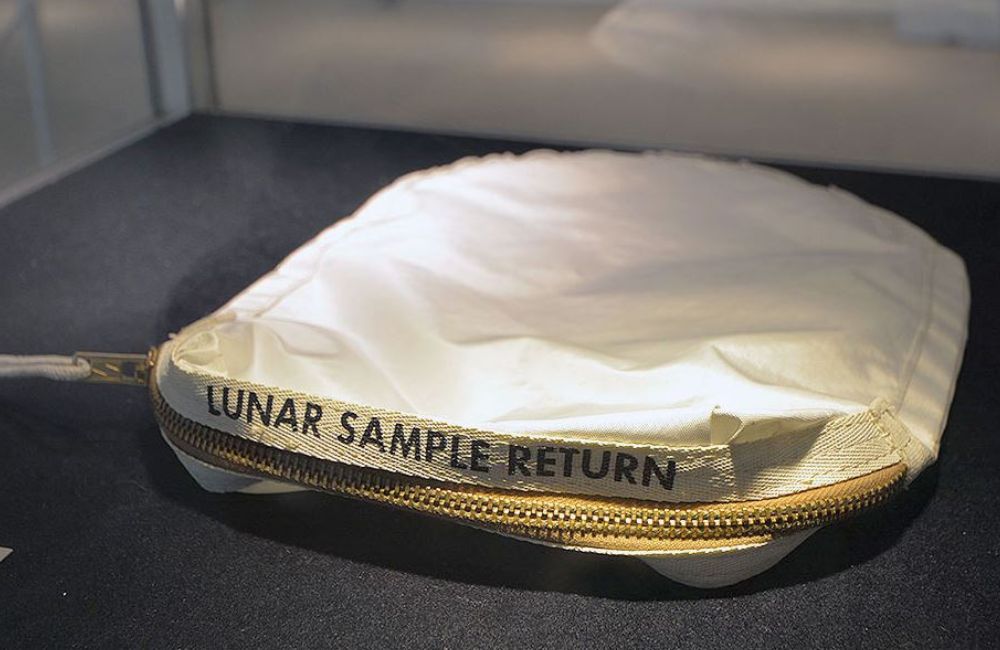 An image of the moon rocks sample bag. Credit: Collect Space.